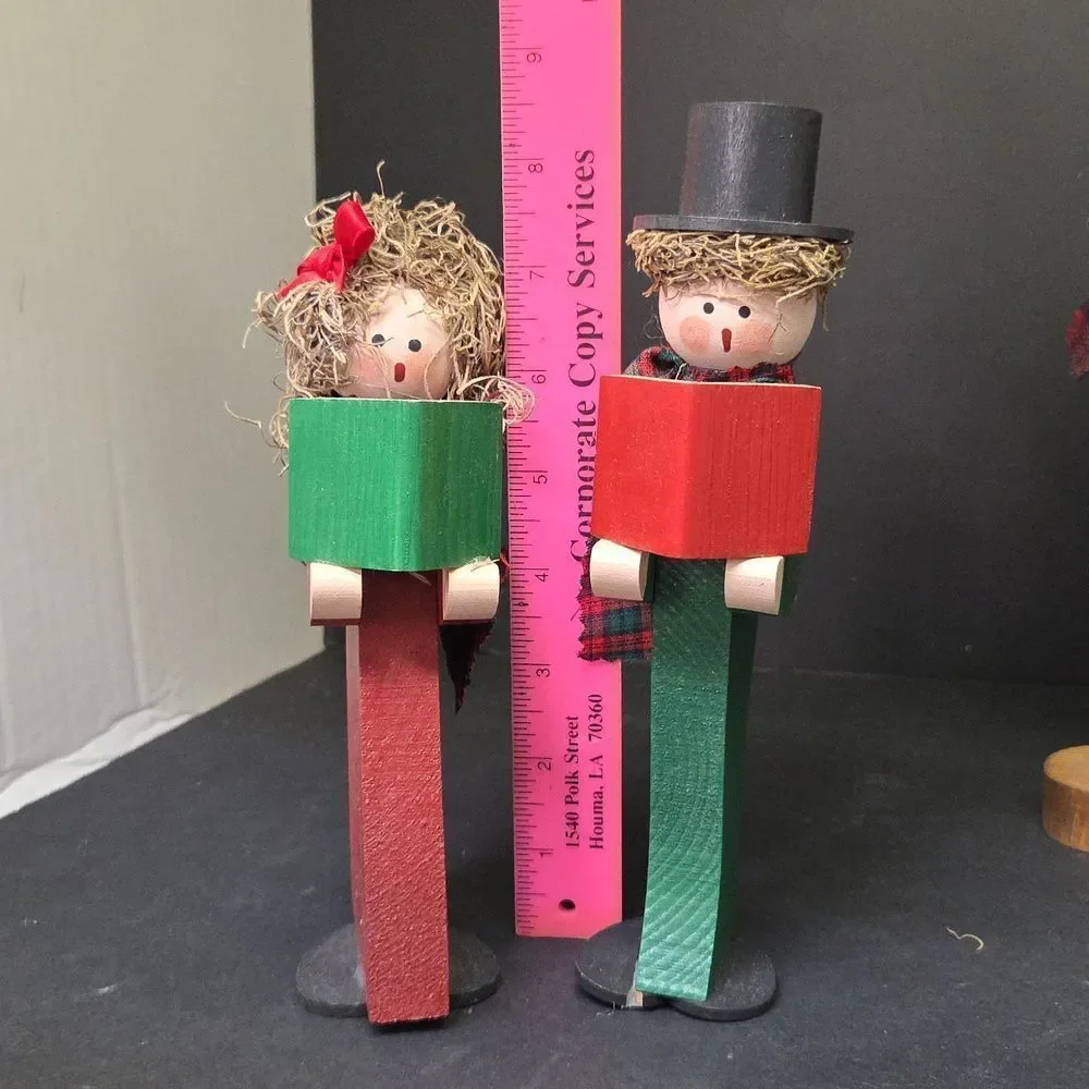 VINTAGE Wooden Dickens style‎ Christmas Carolers with Lamp post - Handmade